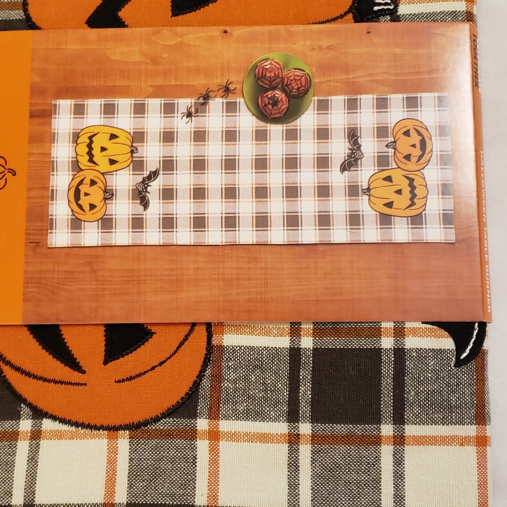 Fall Table runner - Picture 3 of 4